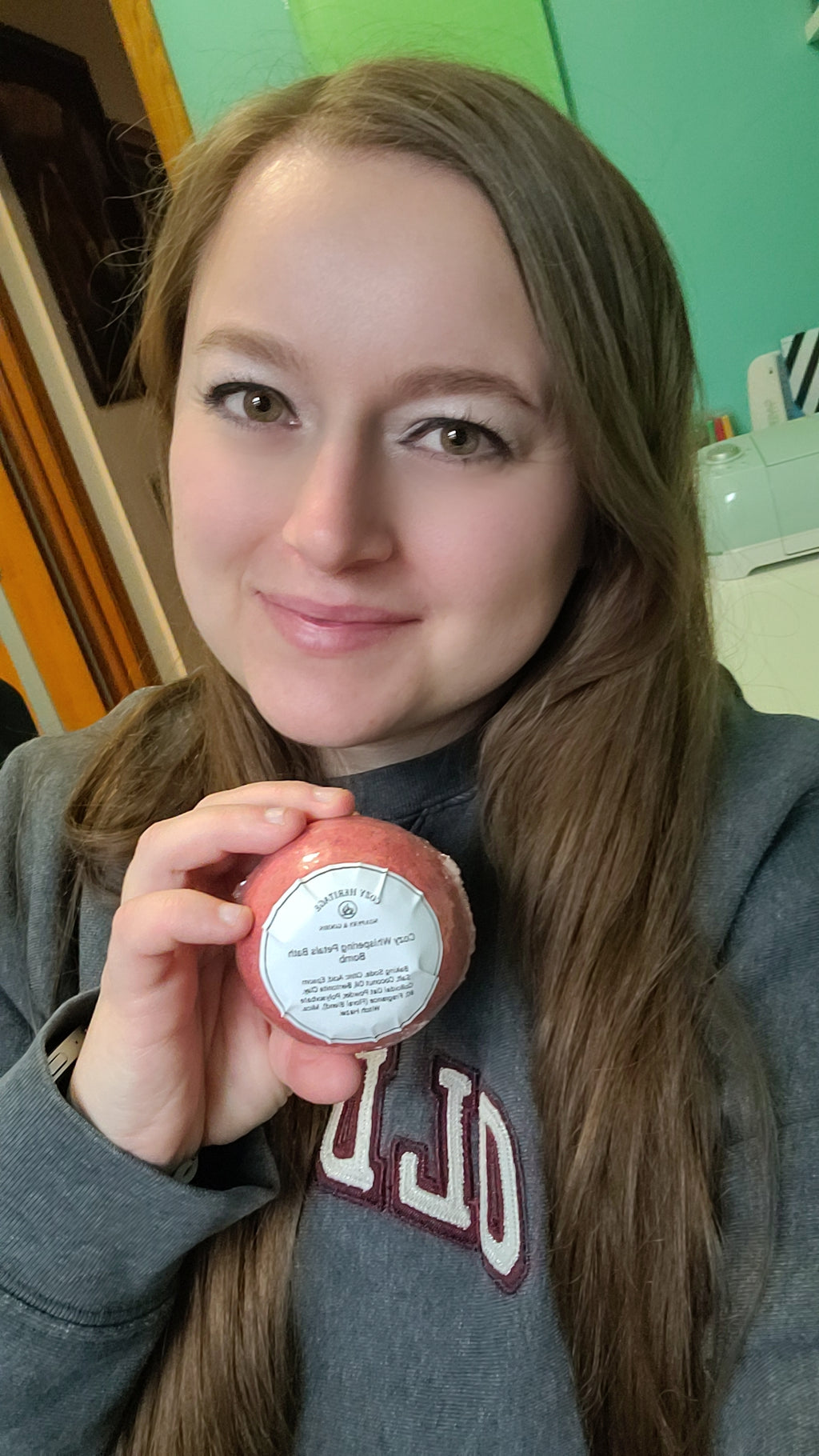 Cozy Whispering Petals Bath Bomb